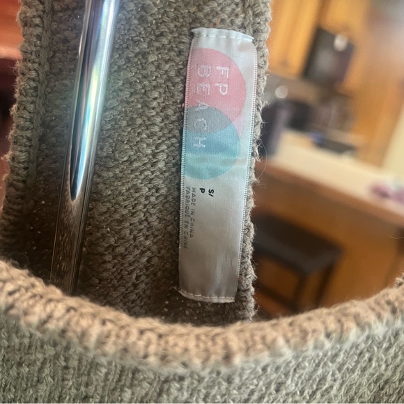 FP Movement Gray/Green Romper overalls - Picture 3 of 5